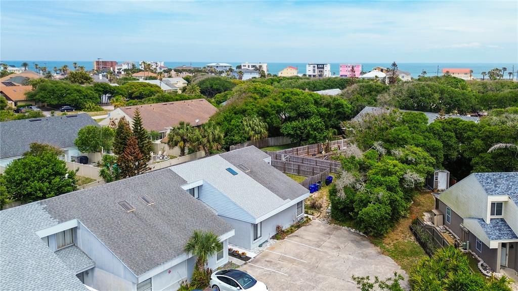 For Sale: $375,000 (2 beds, 2 baths, 1230 Square Feet)