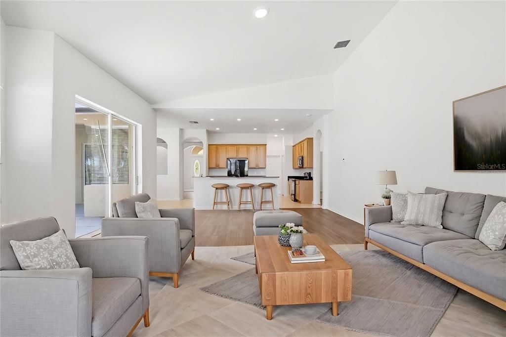 Activo con contrato: $509,900 (4 camas, 2 baños, 2765 Pies cuadrados)