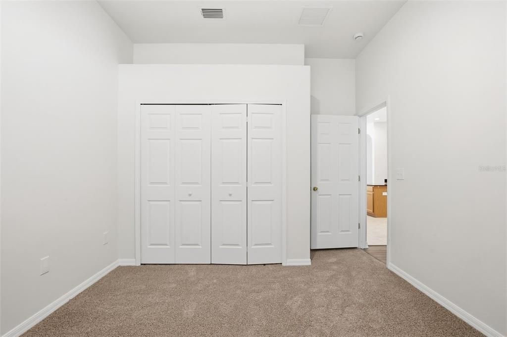 Activo con contrato: $509,900 (4 camas, 2 baños, 2765 Pies cuadrados)
