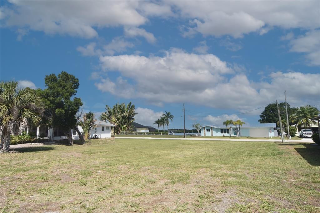 En Venta: $125,000 (0.22 acres)