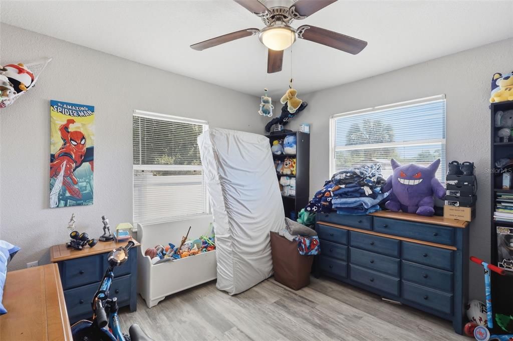 For Sale: $188,000 (2 beds, 1 baths, 816 Square Feet)