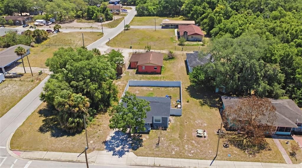 For Sale: $188,000 (2 beds, 1 baths, 816 Square Feet)