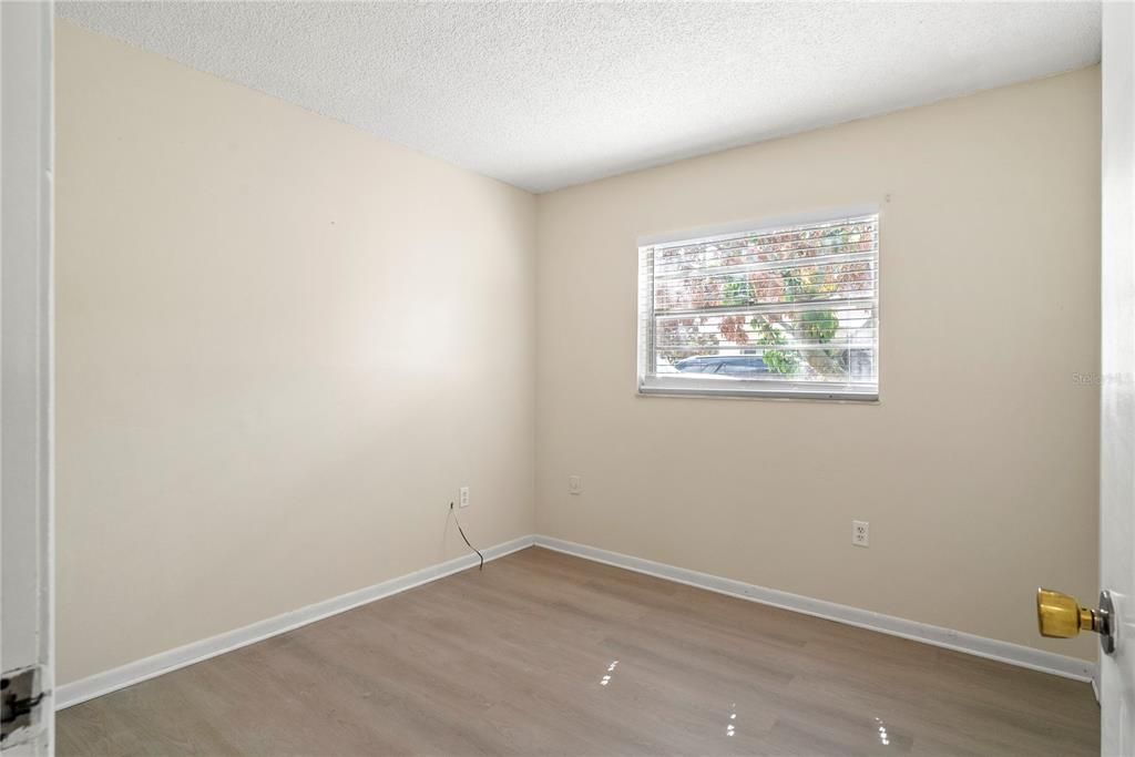 Activo con contrato: $299,000 (3 camas, 2 baños, 1157 Pies cuadrados)