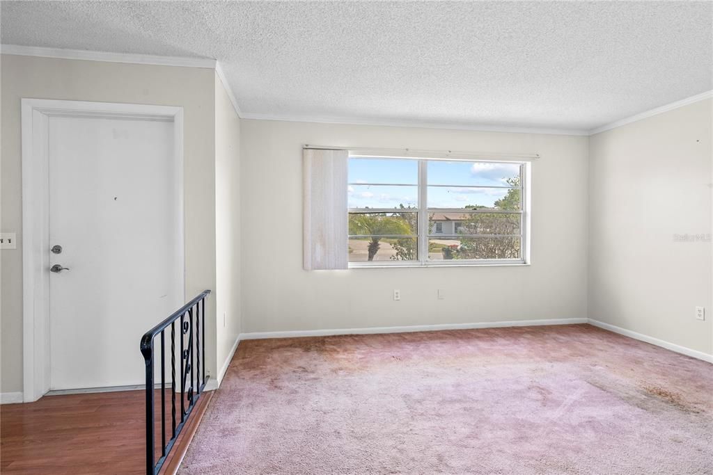 Activo con contrato: $299,000 (3 camas, 2 baños, 1157 Pies cuadrados)