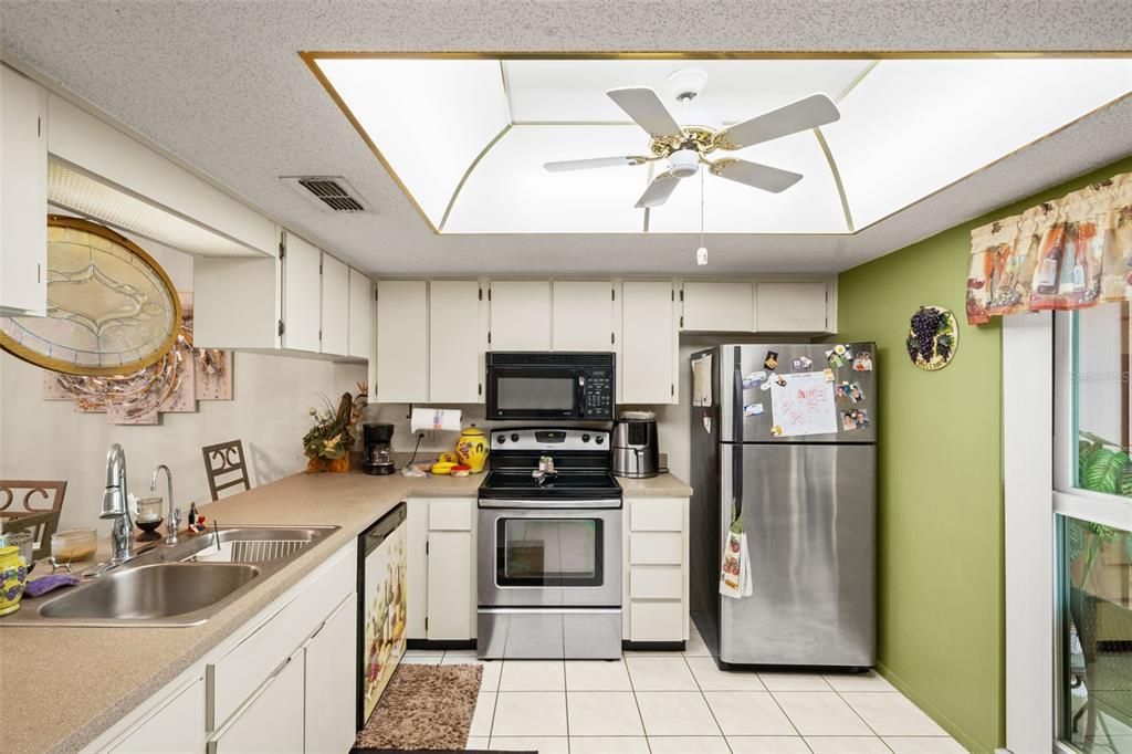 En Venta: $124,900 (2 camas, 2 baños, 1029 Pies cuadrados)