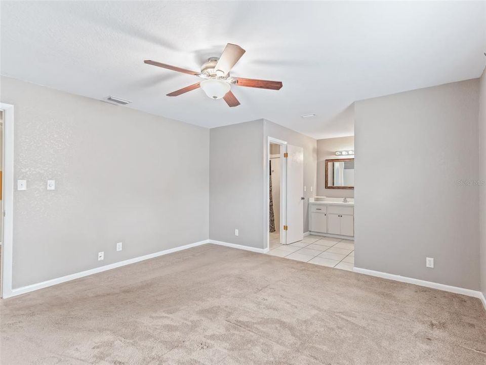 Active With Contract: $229,900 (3 beds, 2 baths, 1579 Square Feet)