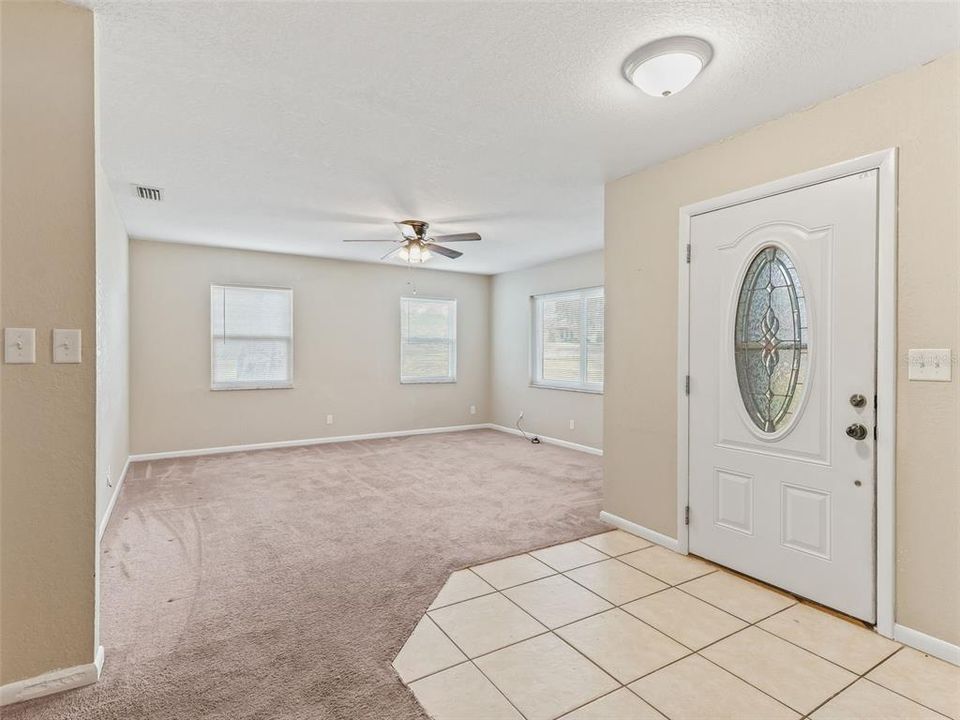 Active With Contract: $229,900 (3 beds, 2 baths, 1579 Square Feet)