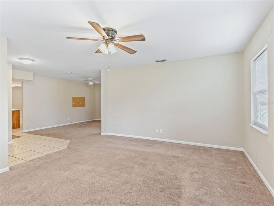 Active With Contract: $229,900 (3 beds, 2 baths, 1579 Square Feet)