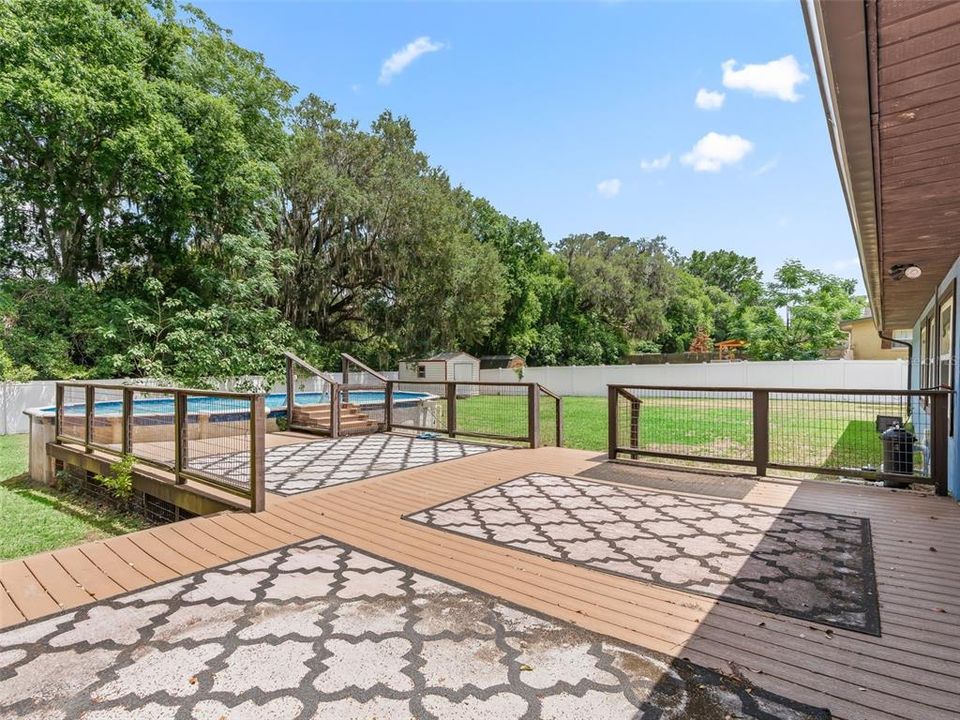 Active With Contract: $229,900 (3 beds, 2 baths, 1579 Square Feet)