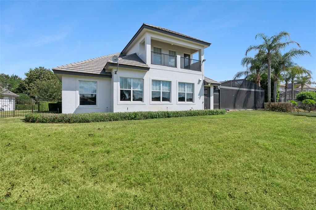 For Sale: $1,999,900 (5 beds, 4 baths, 5922 Square Feet)