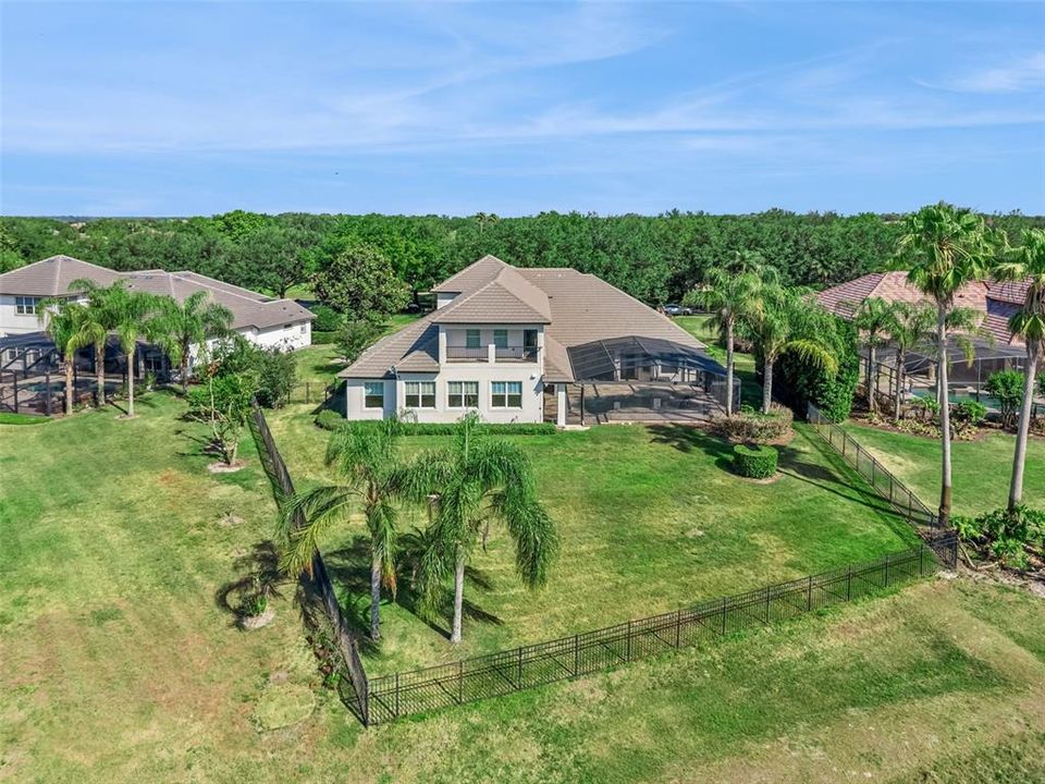 For Sale: $1,999,900 (5 beds, 4 baths, 5922 Square Feet)
