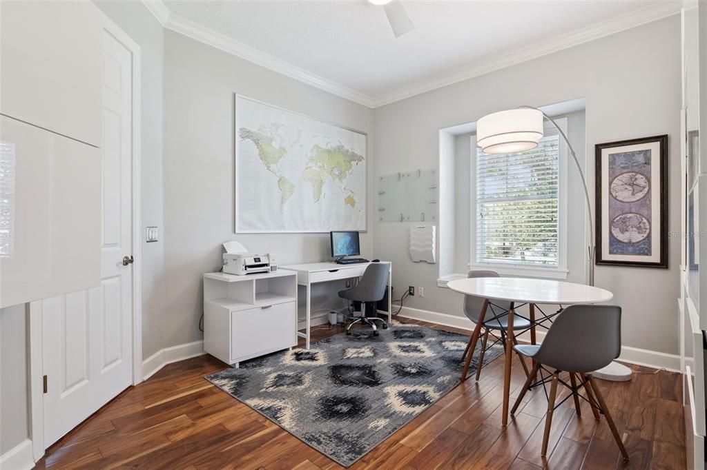 For Sale: $1,999,900 (5 beds, 4 baths, 5922 Square Feet)