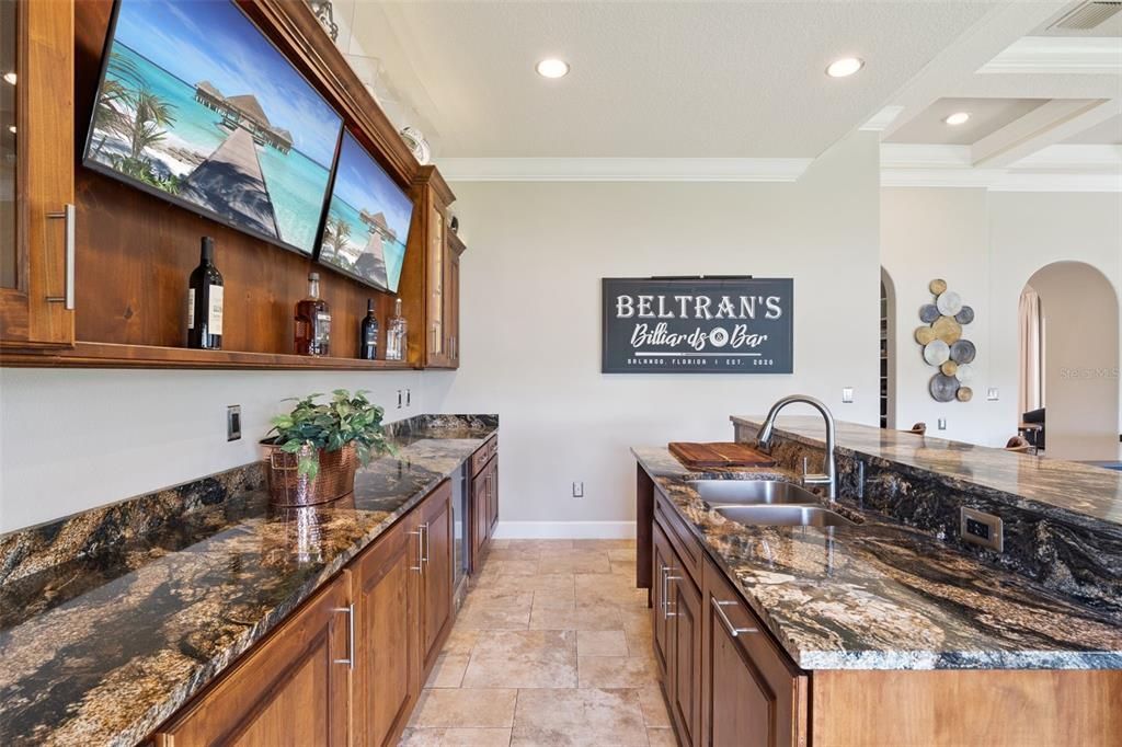 For Sale: $1,999,900 (5 beds, 4 baths, 5922 Square Feet)