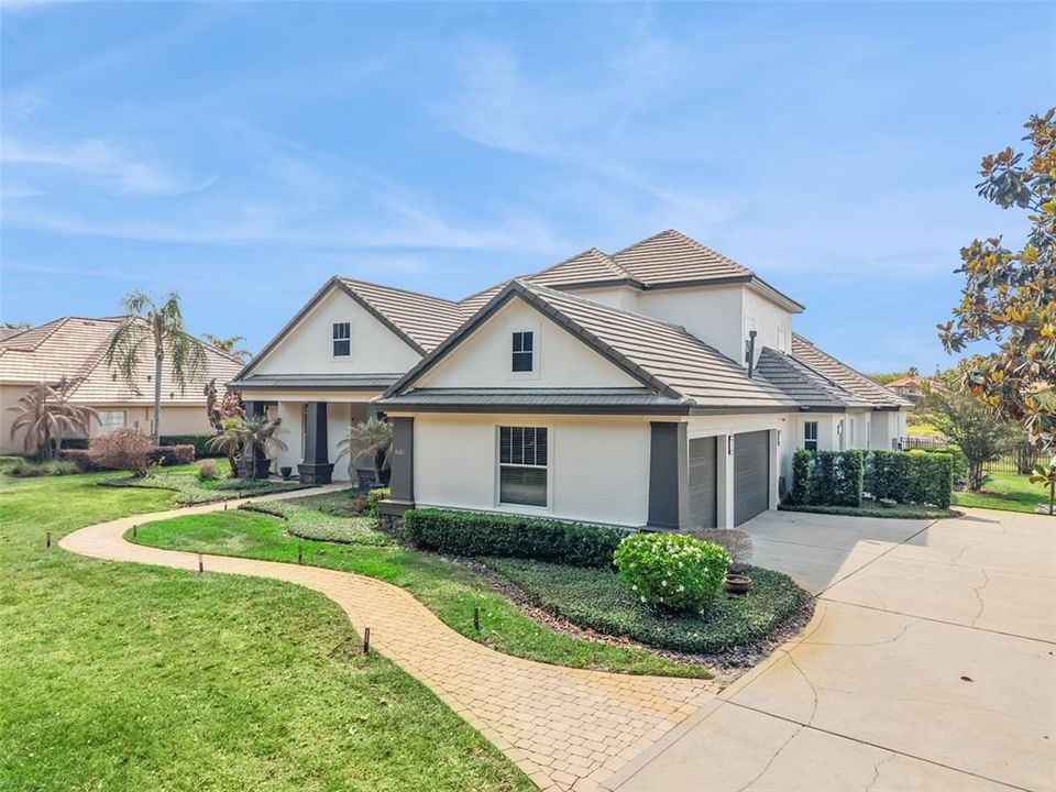 For Sale: $1,999,900 (5 beds, 4 baths, 5922 Square Feet)