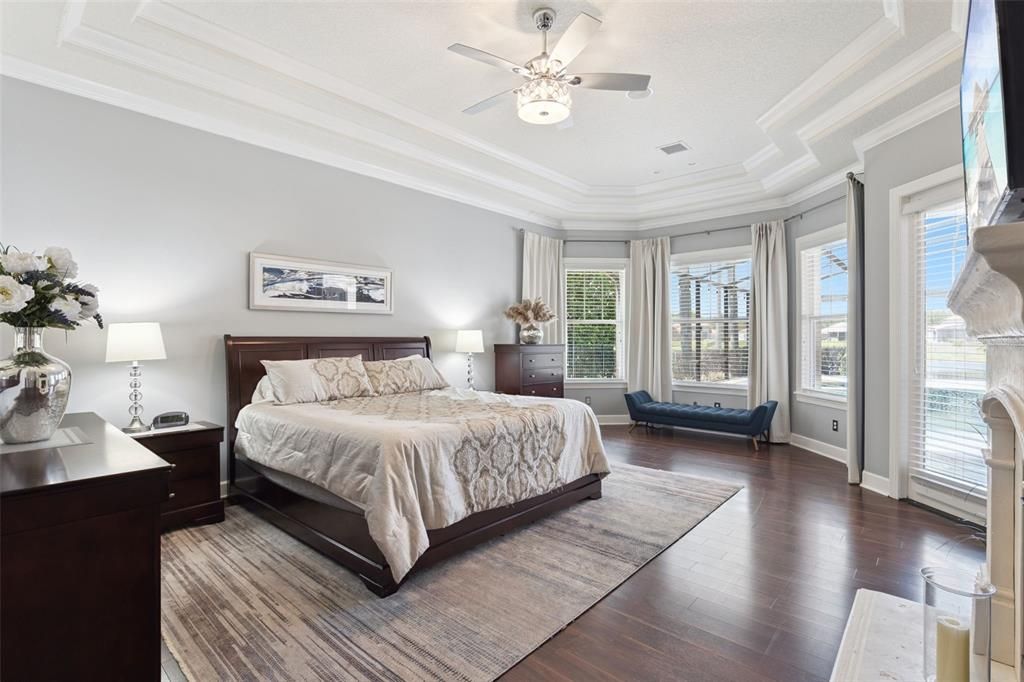 For Sale: $1,999,900 (5 beds, 4 baths, 5922 Square Feet)