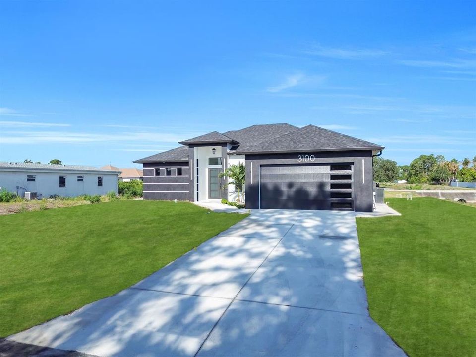 На продажу: $374,900 (3 спален, 2 ванн, 1650 Квадратных фут)