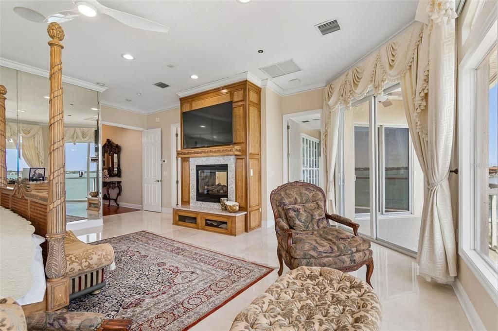 En Venta: $5,495,000 (5 camas, 5 baños, 5268 Pies cuadrados)