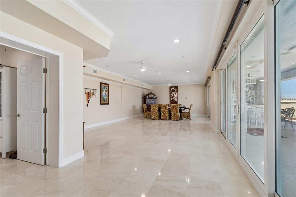 En Venta: $5,495,000 (5 camas, 5 baños, 5268 Pies cuadrados)