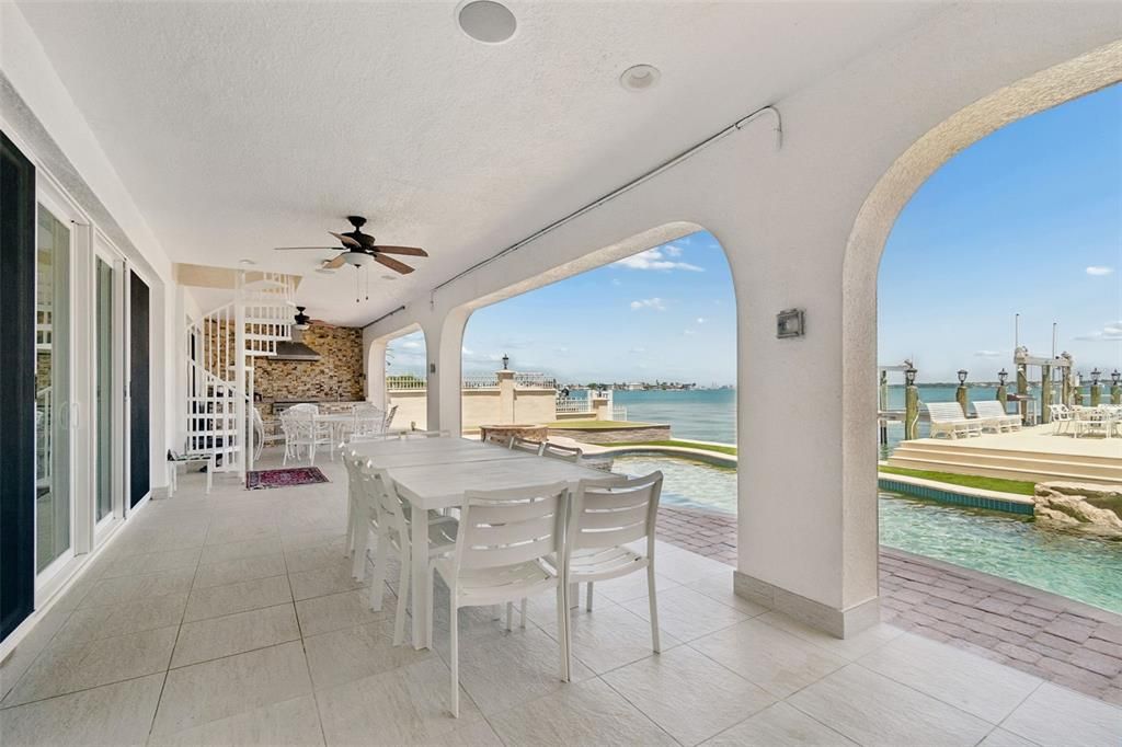 En Venta: $5,495,000 (5 camas, 5 baños, 5268 Pies cuadrados)