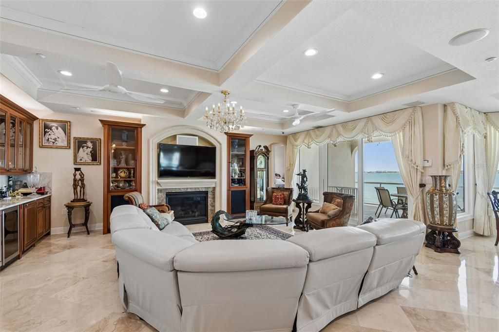 En Venta: $5,495,000 (5 camas, 5 baños, 5268 Pies cuadrados)