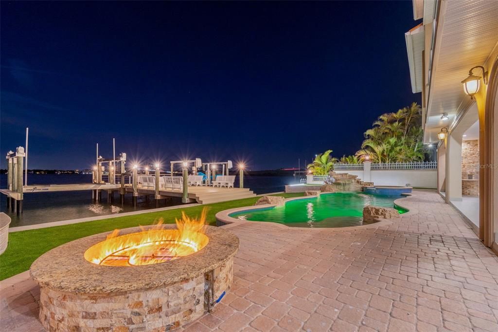 En Venta: $5,495,000 (5 camas, 5 baños, 5268 Pies cuadrados)
