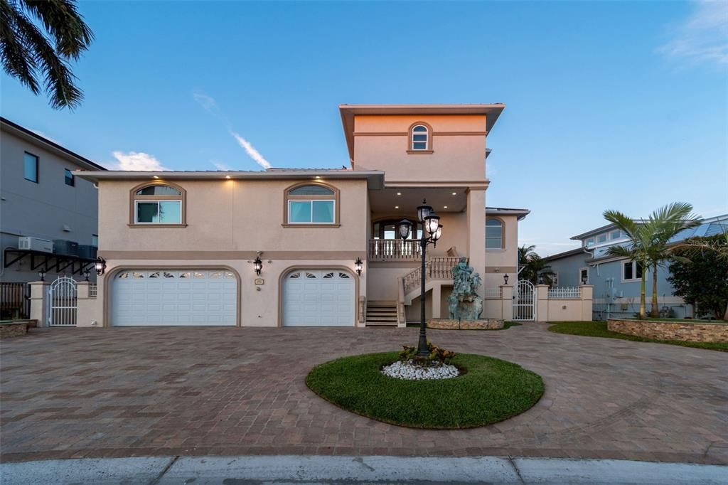 En Venta: $5,495,000 (5 camas, 5 baños, 5268 Pies cuadrados)