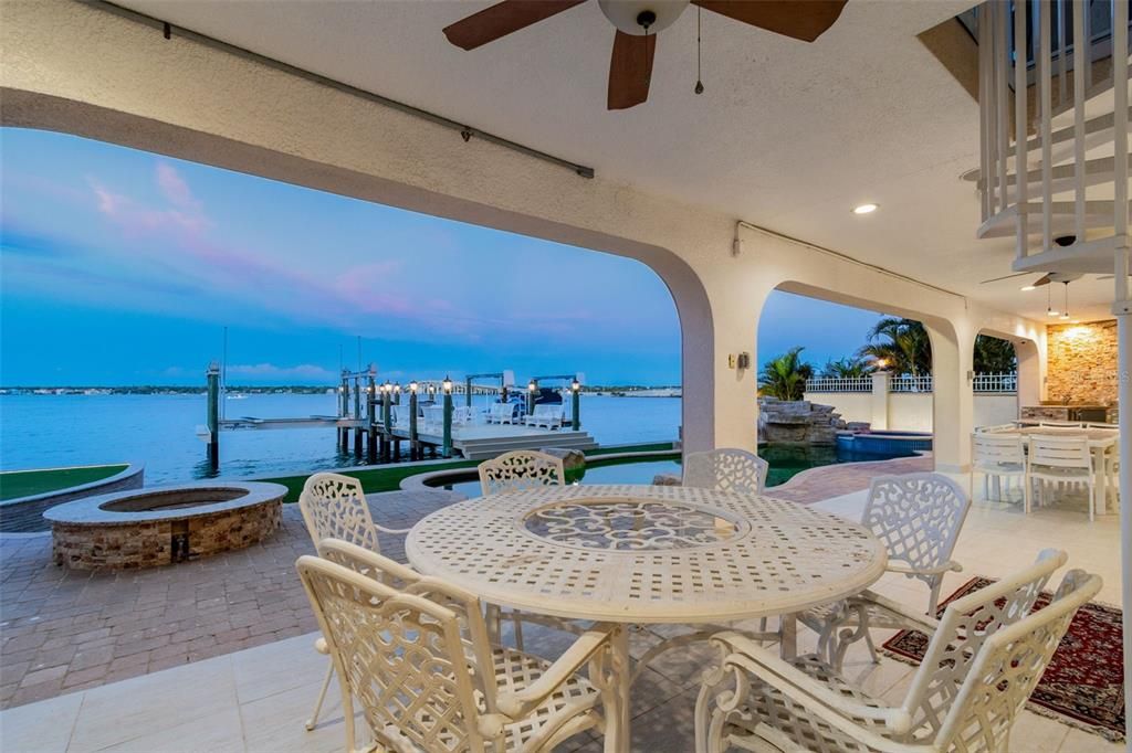 En Venta: $5,495,000 (5 camas, 5 baños, 5268 Pies cuadrados)