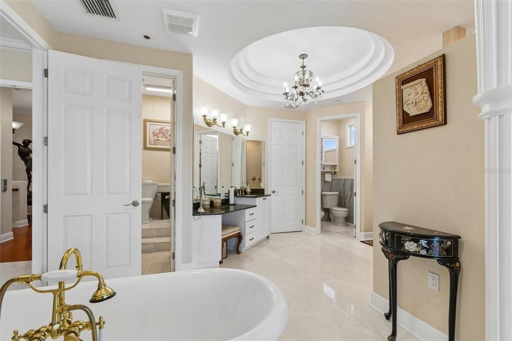 En Venta: $5,495,000 (5 camas, 5 baños, 5268 Pies cuadrados)