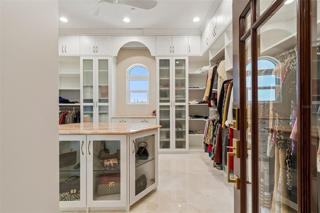 En Venta: $5,495,000 (5 camas, 5 baños, 5268 Pies cuadrados)