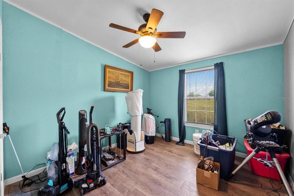 En Venta: $299,000 (4 camas, 2 baños, 1296 Pies cuadrados)