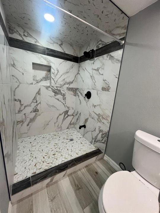 В аренду: $1,650 (2 спален, 1 ванн, 690 Квадратных фут)