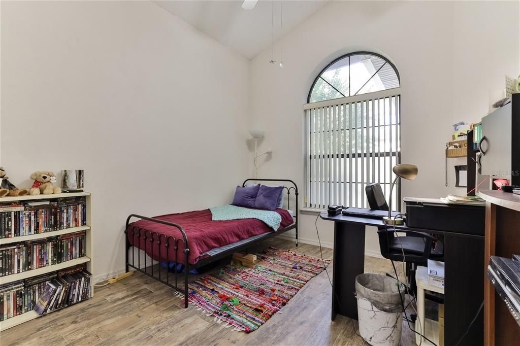 En Venta: $219,000 (2 camas, 2 baños, 904 Pies cuadrados)