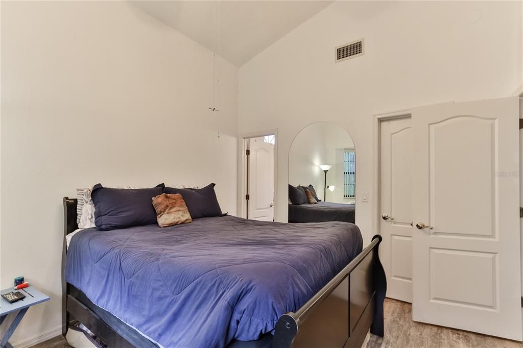 En Venta: $219,000 (2 camas, 2 baños, 904 Pies cuadrados)