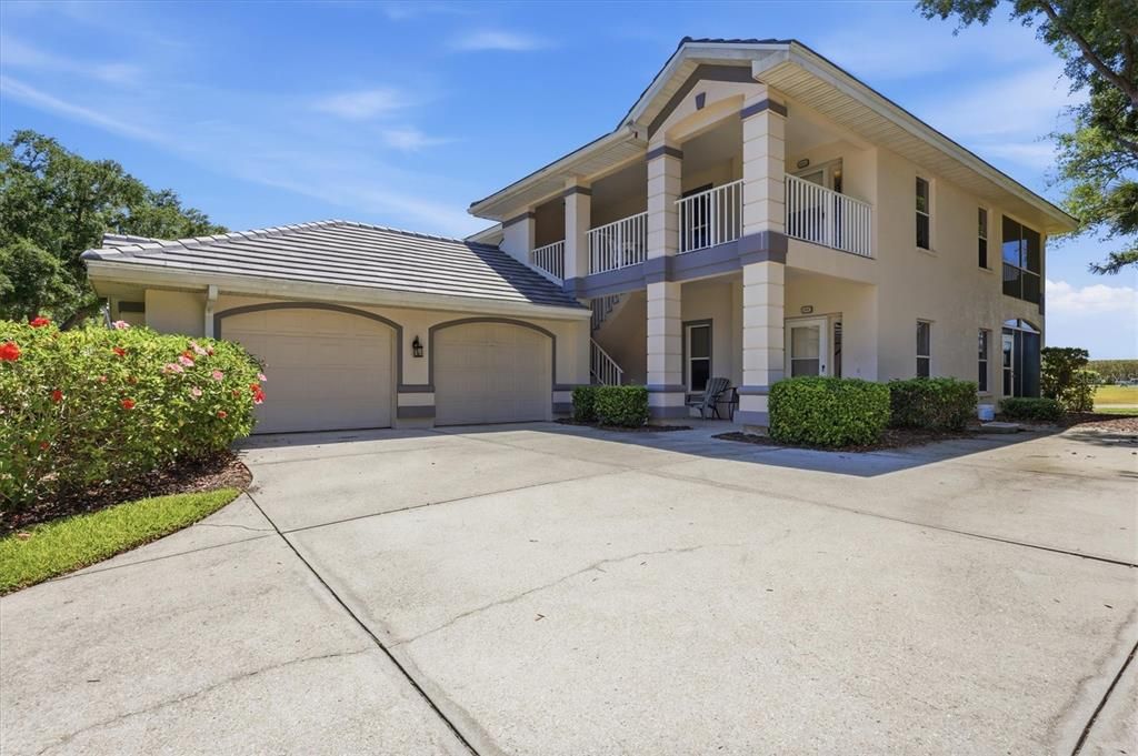 For Sale: $214,700 (2 beds, 2 baths, 1407 Square Feet)