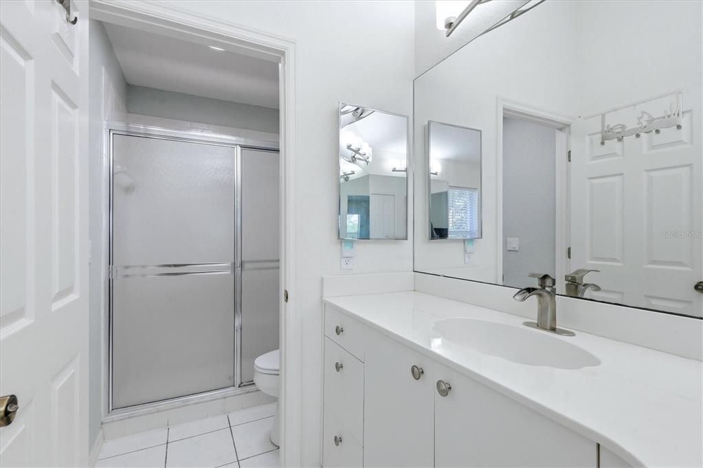 For Sale: $214,700 (2 beds, 2 baths, 1407 Square Feet)