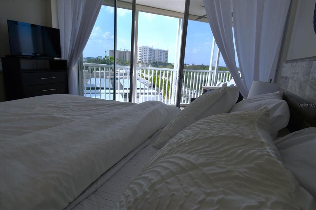 For Rent: $4,995 (3 beds, 2 baths, 1207 Square Feet)