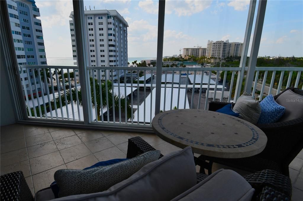 For Rent: $4,995 (3 beds, 2 baths, 1207 Square Feet)