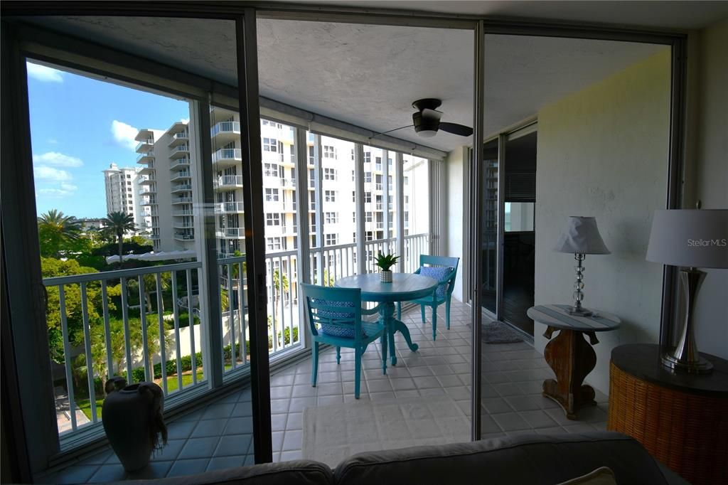 For Rent: $4,995 (3 beds, 2 baths, 1207 Square Feet)