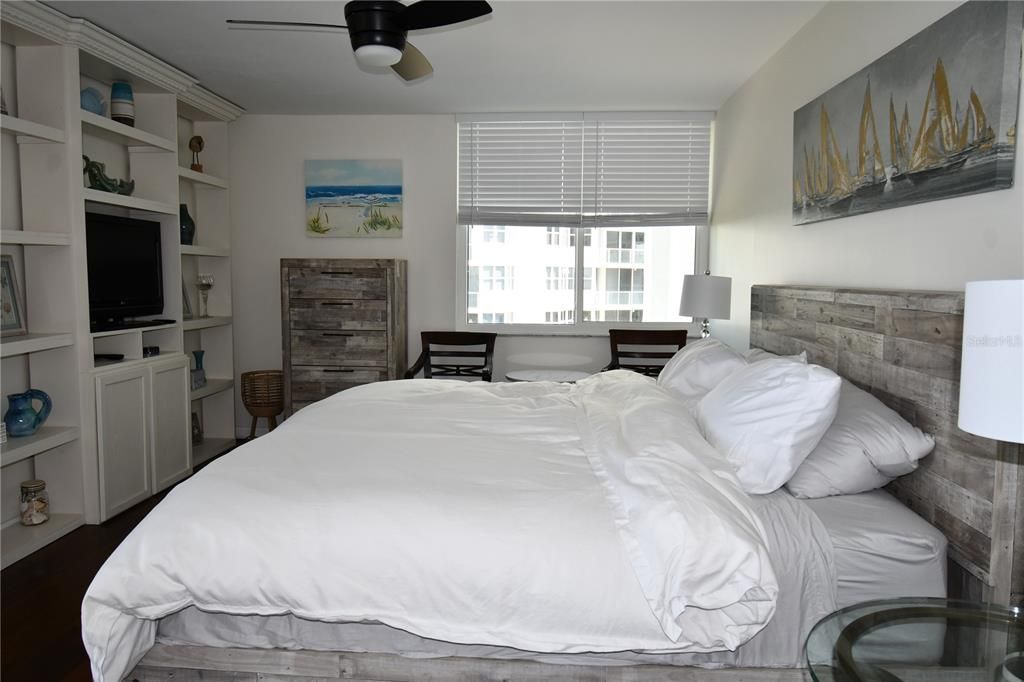 For Rent: $4,995 (3 beds, 2 baths, 1207 Square Feet)