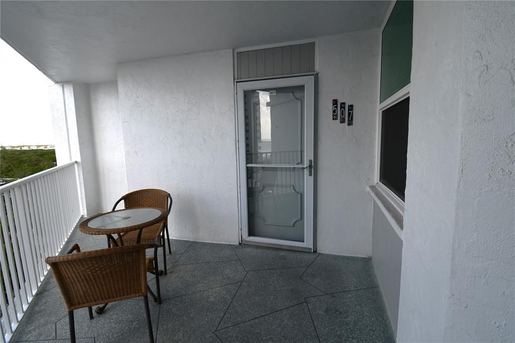 For Rent: $4,995 (3 beds, 2 baths, 1207 Square Feet)