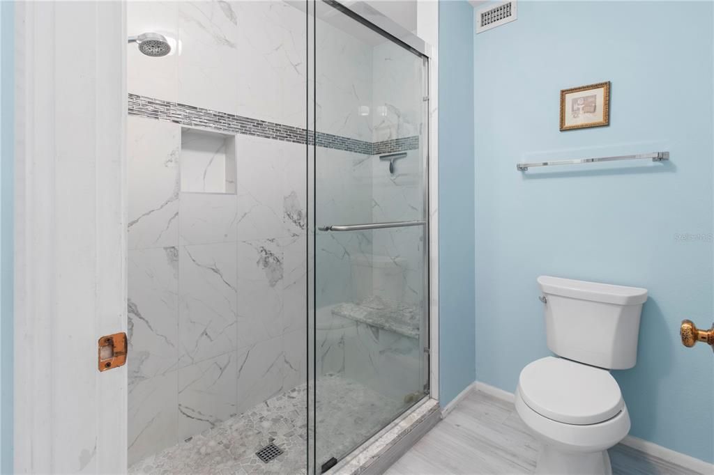 For Sale: $389,900 (3 beds, 2 baths, 1632 Square Feet)