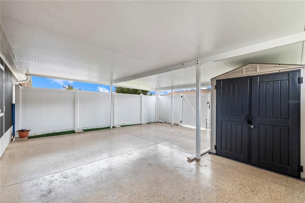 For Sale: $99,900 (1 beds, 1 baths, 648 Square Feet)