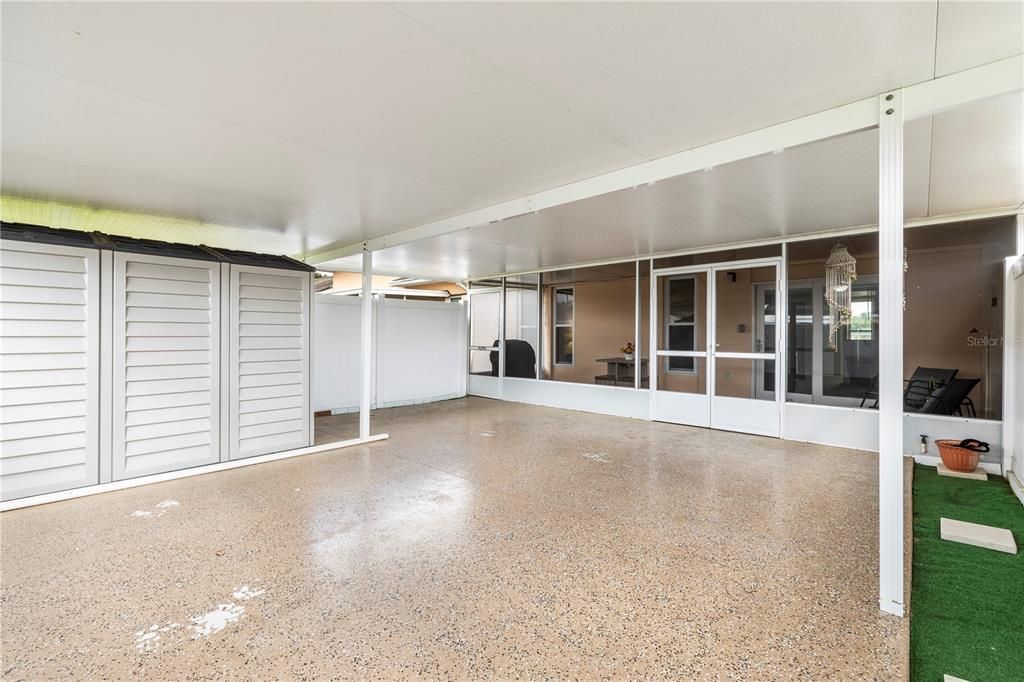 For Sale: $99,900 (1 beds, 1 baths, 648 Square Feet)