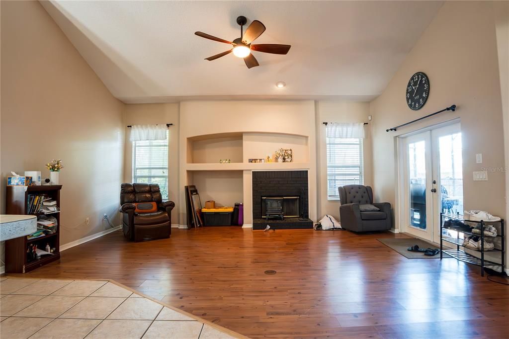 For Sale: $545,000 (5 beds, 3 baths, 2175 Square Feet)