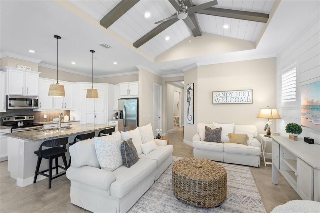 Active With Contract: $789,000 (2 beds, 2 baths, 2011 Square Feet)
