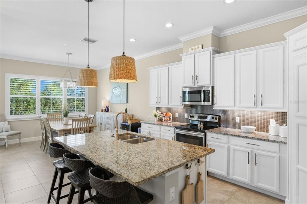 Active With Contract: $789,000 (2 beds, 2 baths, 2011 Square Feet)