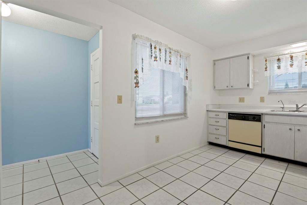 Activo con contrato: $235,000 (2 camas, 2 baños, 1256 Pies cuadrados)