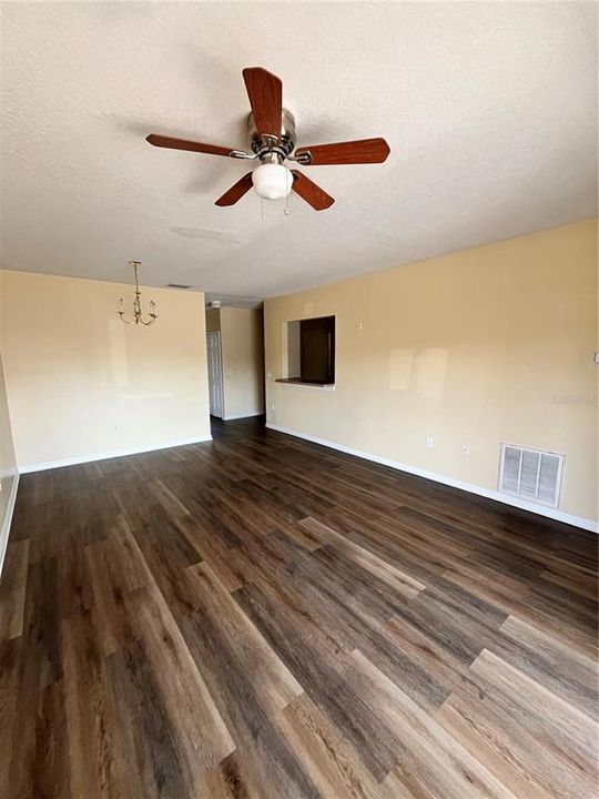 For Rent: $1,790 (3 beds, 2 baths, 1151 Square Feet)