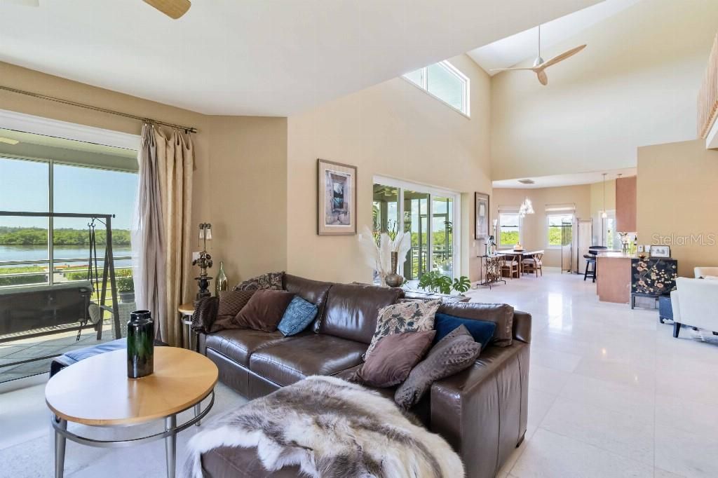 For Sale: $2,210,000 (3 beds, 2 baths, 3306 Square Feet)