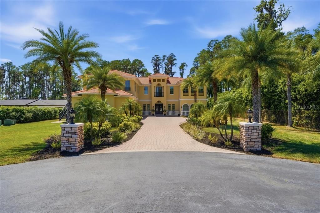 En Venta: $3,750,000 (5 camas, 5 baños, 6850 Pies cuadrados)